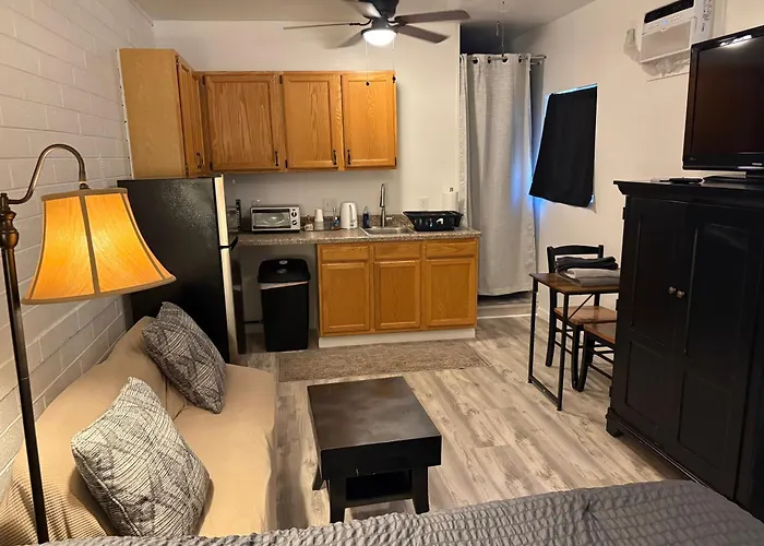 Brill Close To Sky Harbor Airport Scottsdale Tempe Downtown Phx Shopping And Freeways Apartment